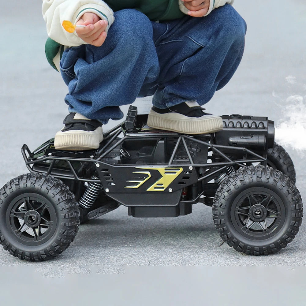 Big 4/6WDRC CAR with Led lights 2.4G Cross-country Climbing Spray Racing Car Remote Control Electric Car Fall Resistant Boy Toys